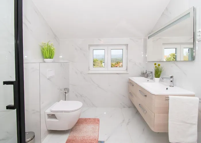 Beautiful Countryside Villa Drniš