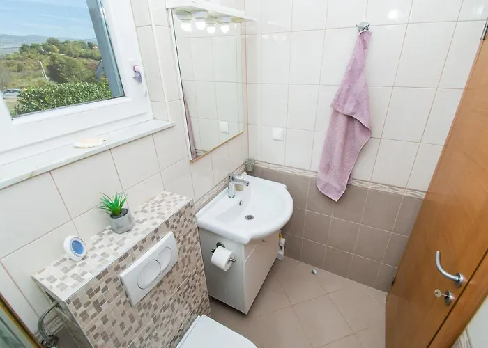 Beautiful Countryside Villa Drniš