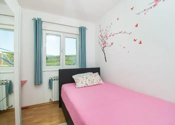 Beautiful Countryside Villa Drniš